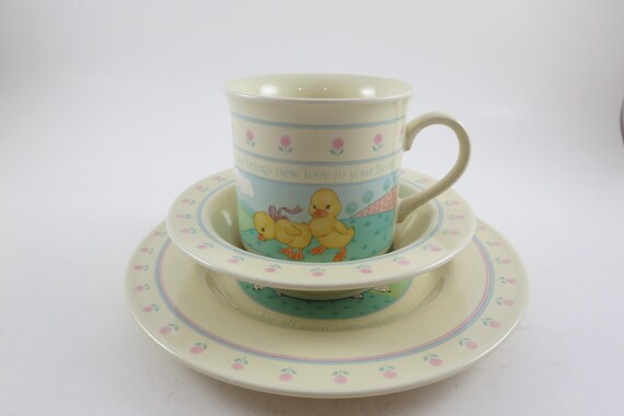 Vintage 1984 Hallmark Baby Heirloom Collection 3 Piece Set Cup Bowl Plate Bunny Lamb Chick Excellent Condition