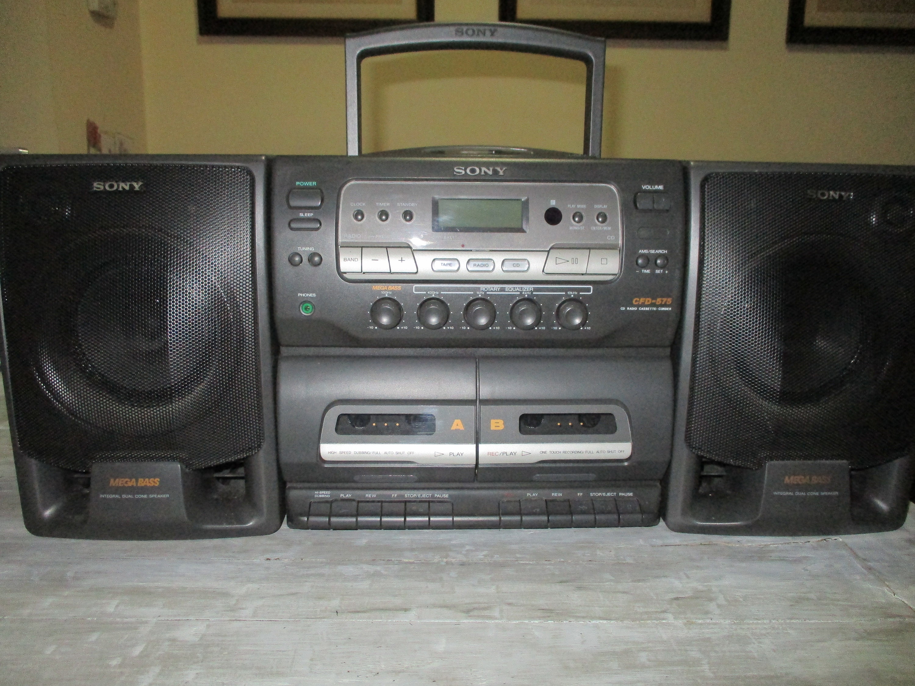Vintage Sony CFD-575 CD Radio Cassette Recorder Stereo Home or