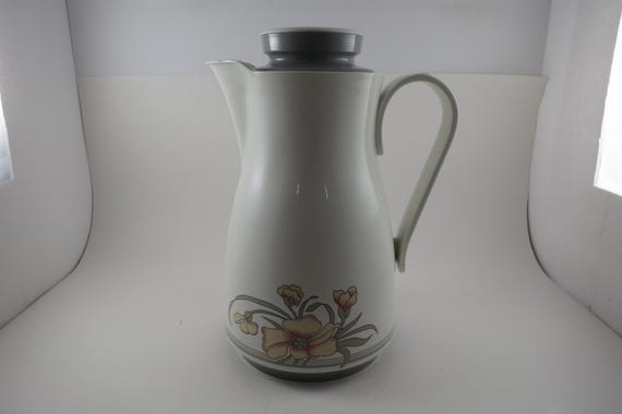 Vintage 1984 Thermos Carafe #820 32 oz Pink Floral Ellie West Germany