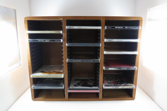 Vintage Teak Free Standing Or Wall Mount CD Case Holder Excellent Condition Holds 60 Discs