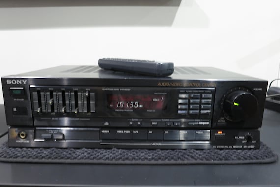 Vintage Sony Audio Video Control Center STR-AV500 - Dolby Pro Logic, Remote