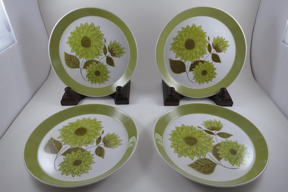 Set of Four Mikasa Dahlia 7 3/4 Inch Salad Plates Ben Seibel Design 1974-1975