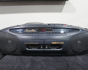 Sanyo MCD-Z2 CD Radio Cassette Recorder Portable Boom Box - Etsy