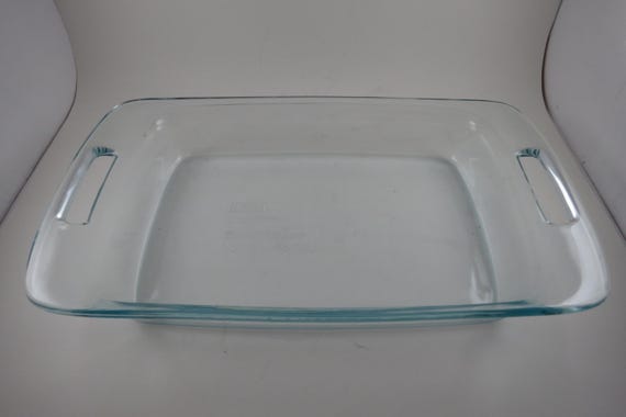 Vintage Clear Pyrex 233-R 3 Quart 2.8 Liter Glass Casserole Dish 9x13