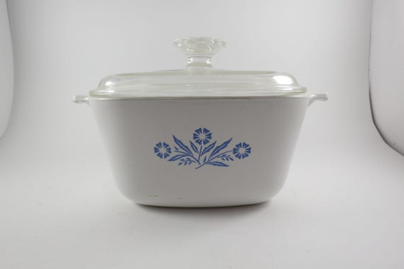 Vintage Corning Ware Blue Cornflower Saucepan with Glass Lid (1.75 Quart P-1 3/4-B)