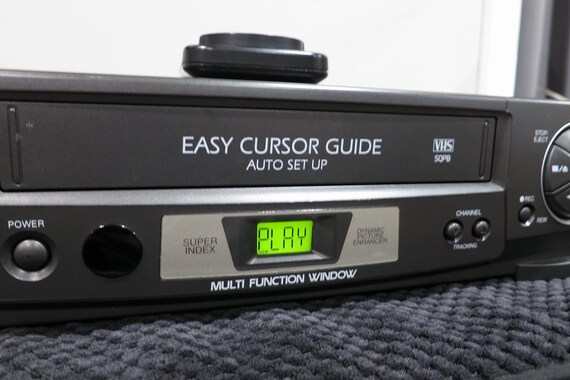 Hitachi FX6501 VHS VCR Player: Digital Tracking, Original Remote