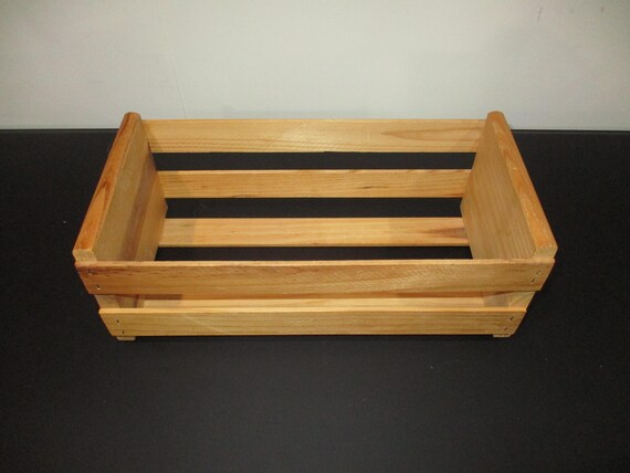 Vintage Natural Pine Naturals CD Holder Display Holds 25 Disc's Excellent Condition