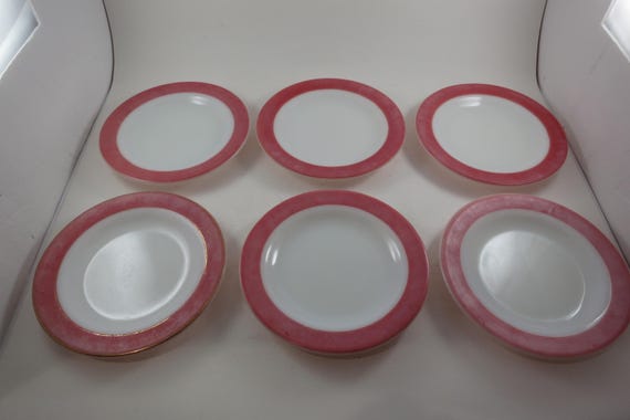 Vintage Pyrex Flamingo Pink Milk Glass Bread Plates, Set of 6 (6 3/4 Inch)
