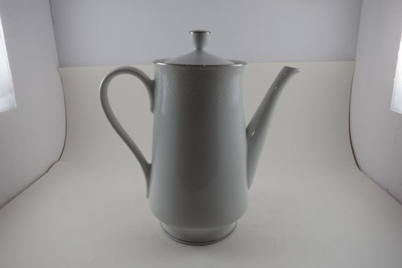 Vintage Crown Victoria Lovelace Fine China 5 Cup Coffee Pot with Lid