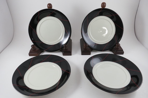 Set of 4 1986 Mikasa Escort Patter L5597 6 Inch Bread Plates