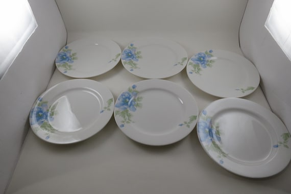 Set of Six Hankook Saint James 3260 Booming Blue 7 1/2 Inch Salad Plates