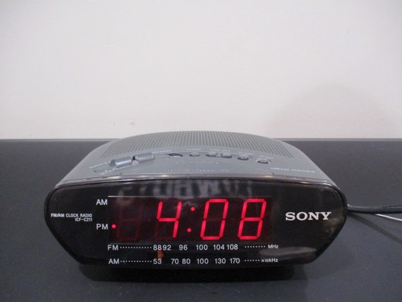 1990's Sony Dream Machine Clock Radio ICF-C211: Red Display, FM/AM Alarm