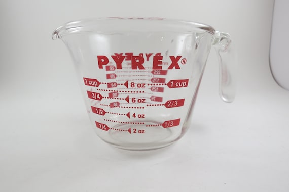 Vintage Pyrex Measuring Cup 1 Cup Red Lettering Excellent Used Condition