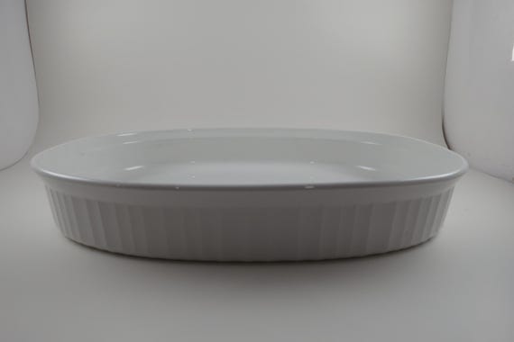 Corning French White Oval Casserole Dish: 2.5 Quart 2.3 Liter