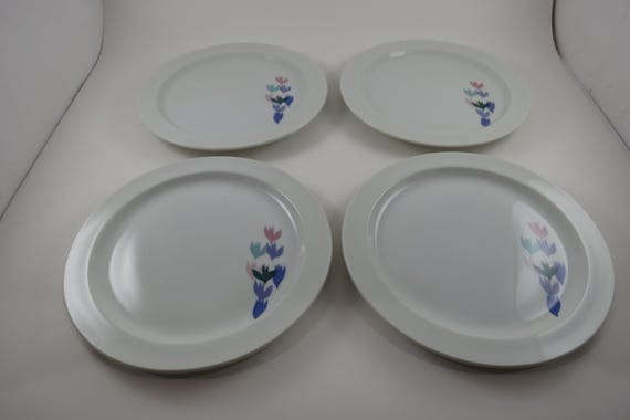 Set of 4 Vintage 7 3/4 Inch Unbranded Salad Plates