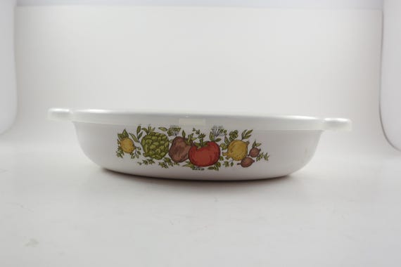 1985-1999 Corning Ware Spice O' Life Pattern P-14-B Heat N Serve 14 Oz Casserole with plastic lid. Excellent Condition