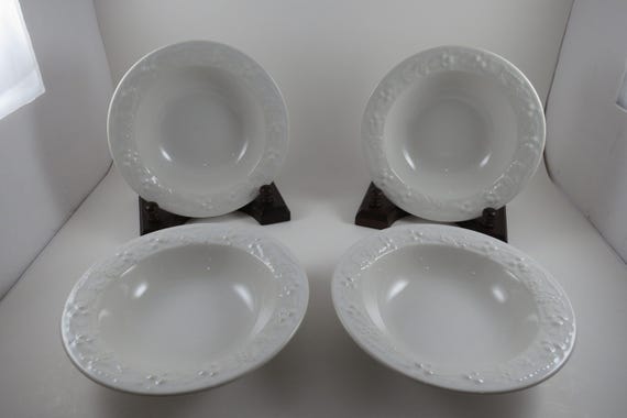 Homer Laughlin Embossed Rim Soup Bowls Set of 4 (6 7/8 Inch)