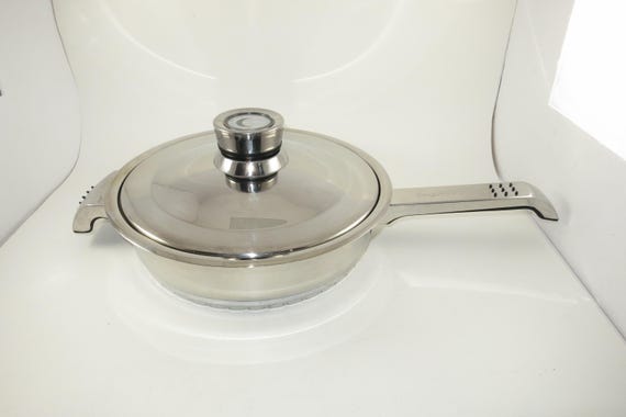 Berghoff 18/10 Stainless Steel Saucepan Skillet with Copper Base, Lid, Thermo Knob