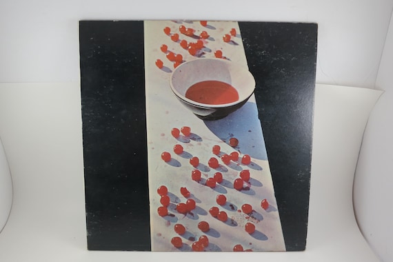 Vintage 1975 Vinyl LP Record McCartney Paul McCartney