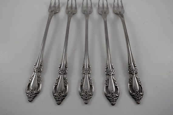 Set of 5 Distinction Deluxe Stainless 6 Inch Seafood Forks
