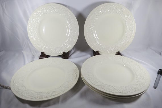 Set of 6 Vintage Wedgwood Patrician Dinner Plates 10 1/2 Inch