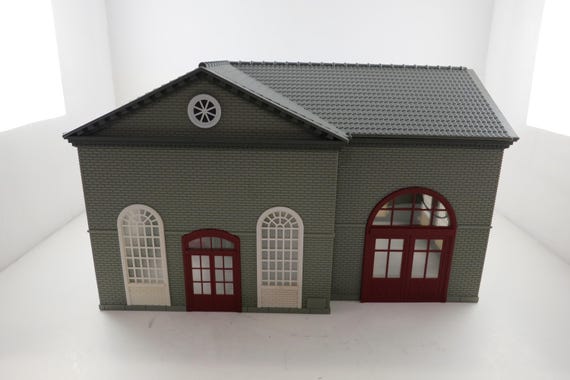Vintage MTH Electric Trains O Gauge Lighted Public Works Building Assembled Excellent Condition No 30-90007