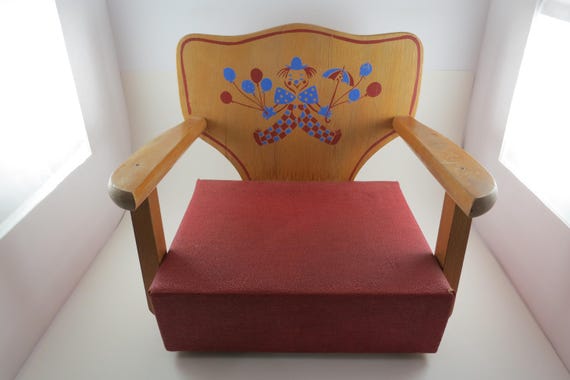 Antique Booster Chair Clown Back Young Designs Wooden Red Seat Excellent Condition