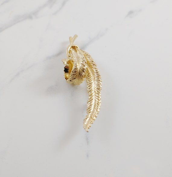 Rare Grosse Vintage Gold Plated Feather Brooch, M… - image 9