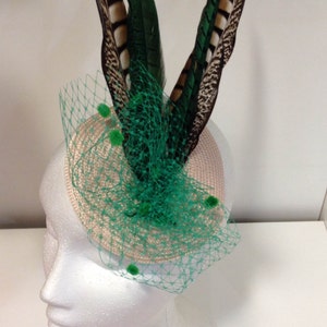 Feathers Headpiece, Wedding Headpiece, Womens Hat, Womens Accessories, Pillbox, Ivory Green, Wedding Hats, Veil Headpiece, Fascinator