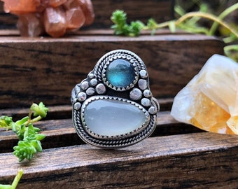 Moonstone and Labradorite sterling silver ring // size 9.5 // multistone ring // labradorite jewelry // moonstone jewelry