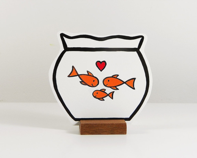 Wooden Fishbowl with a family of fishes. Ideal pet for at home or the office. Great gift image 1