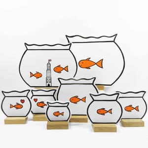 Wooden Fishbowl with a family of fishes. Ideal pet for at home or the office. Great gift image 2