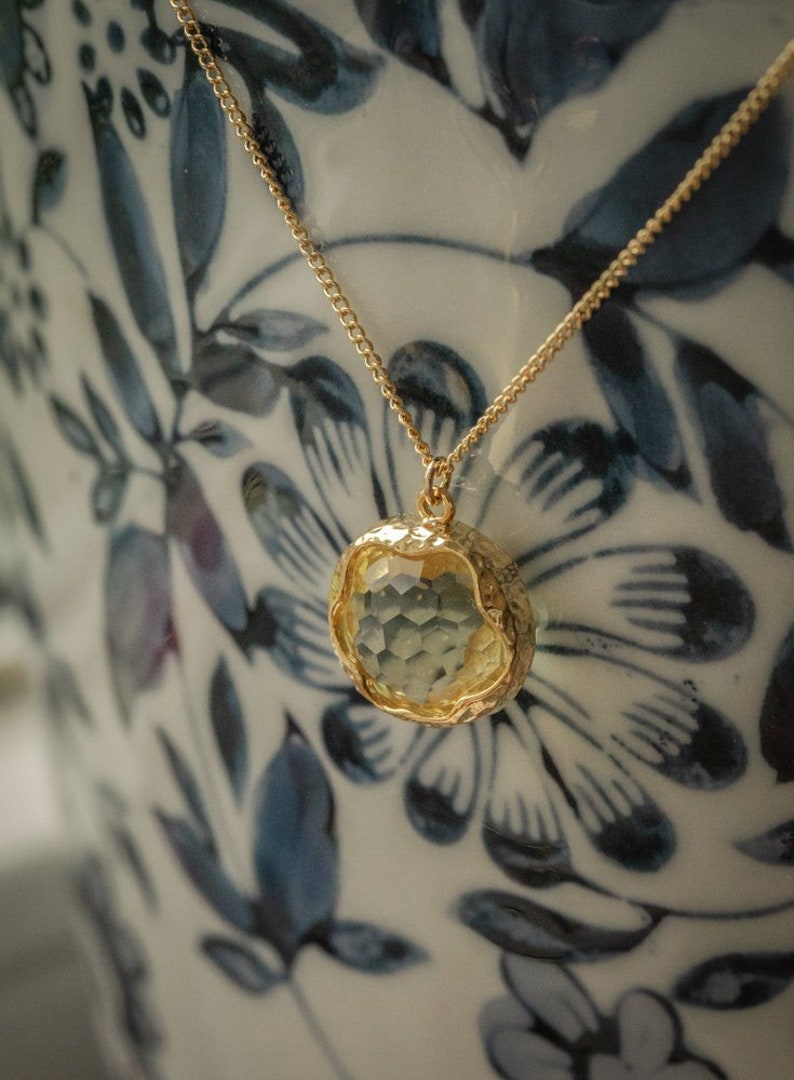 Necklace yellow