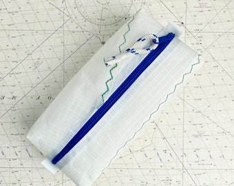 Medium Recycled Sail Dopp Kit - with Royal Blue Zip