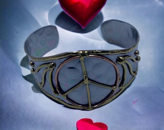 Unique Peace symbol bracelet #StraightPathJewelry #Peace