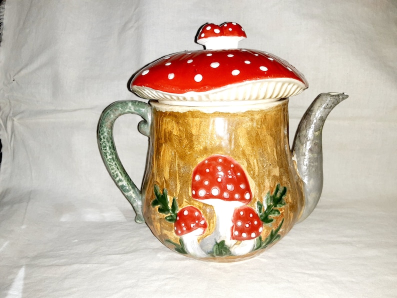handpainted order now.. Out of stock Month wait Handmade Big Tea Pot Mushroom Coffee Tea white clay,high-fired glazes cast