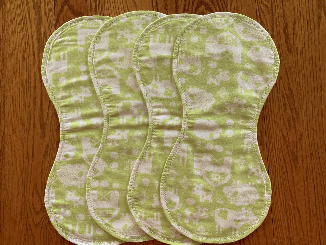 Set of 4 Burp Cloths / Gender Neutral Burp Cloth Set / Farm Animals