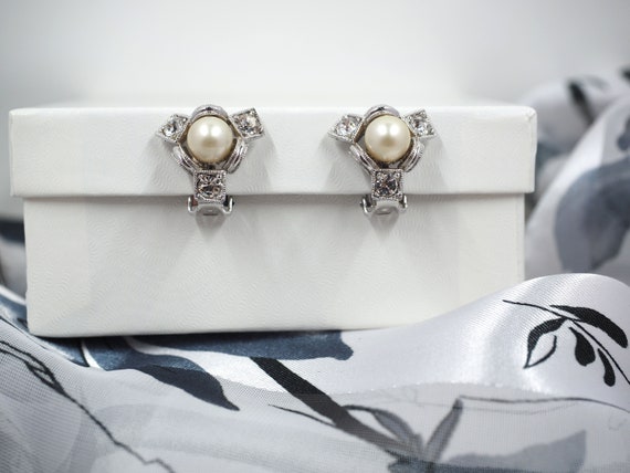 Stylish BOGOFF Pearl+Rhinestone Earrings- "Xs and… - image 3