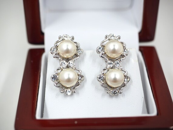 Gorgeous BOGOFF Pearl+Rhinestone Earrings (Clear … - image 1