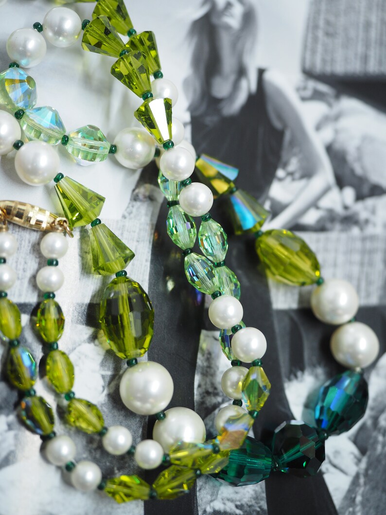 Fun VENDOME Green /& Blue Faceted Glass Beads wIvory Faux Pearls NecklaceEarrings Set-LongVintageDesigner tag Pearl topped Earrings