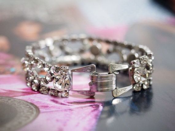 Art Deco Style Crystal Rhinestone Bracelet-Beauti… - image 2