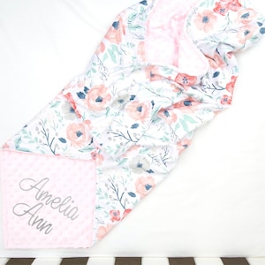 Personalisierte Babydecke, Minky Babydecke, Pastell Floral Personalisierte Mädchendecke, Baby-Dusche-Geschenk, Neugeborenen Geschenk, Pink & Mint Girl