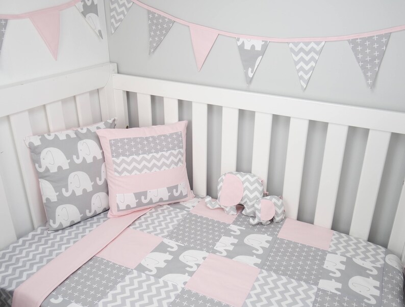 grey cot quilt