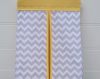 Nappy Stacker - Empileur de couches avec chevron jaune et gris