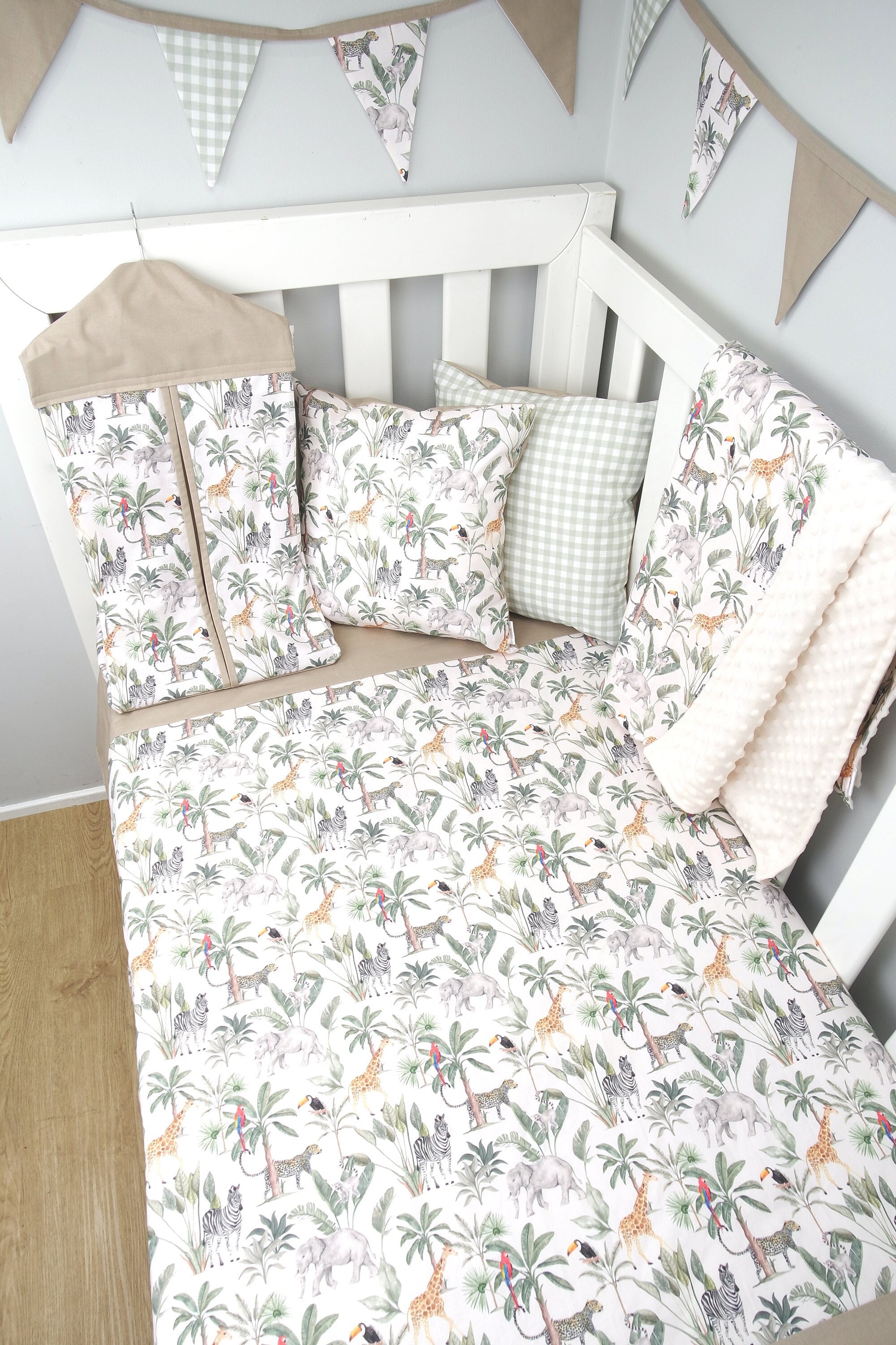 Jungle cot set hotsell