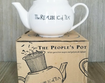 The Republic of Tea, White Porcelain Teapot with Infuser