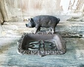 Cast Iron Pig Bath Soap Dish, Rustic Bathroom Kitchen Decor, Cottage Chic Decor, Vintage Rusty Iron Soap Dish,
