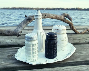 Condiment Containers Set with Tray, Shabby Chic, 5 Pieces Farmhouse Décor