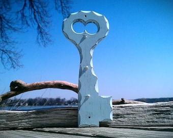 Key Holder, Large Vintage Wood, Shabby Chic Key Keeper, Key Shaped Holder, Rustic Hanger, Shabby Chic 3 Hooks Blue Key Organizer