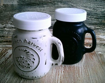 Mason Jar Salt and Pepper Shakers, Shabbied Mini Jars, Can be Made to Order with The Color of Your Choice